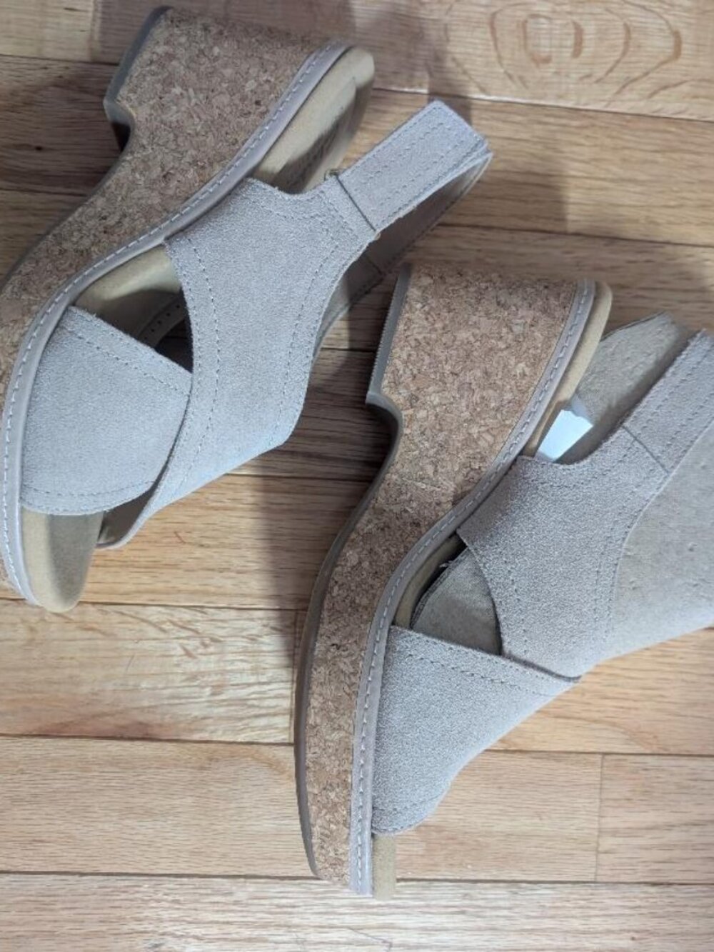 New, unworn, Clark's suede Women's Size US 9 Wedges